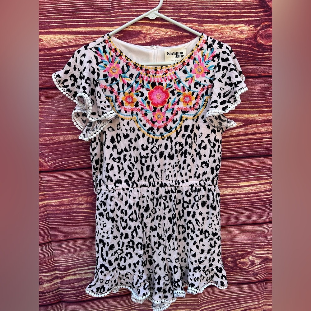 Savanna Jane size L embroidered animal print shorty romper